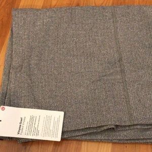 Lululemon vinyasa scarf